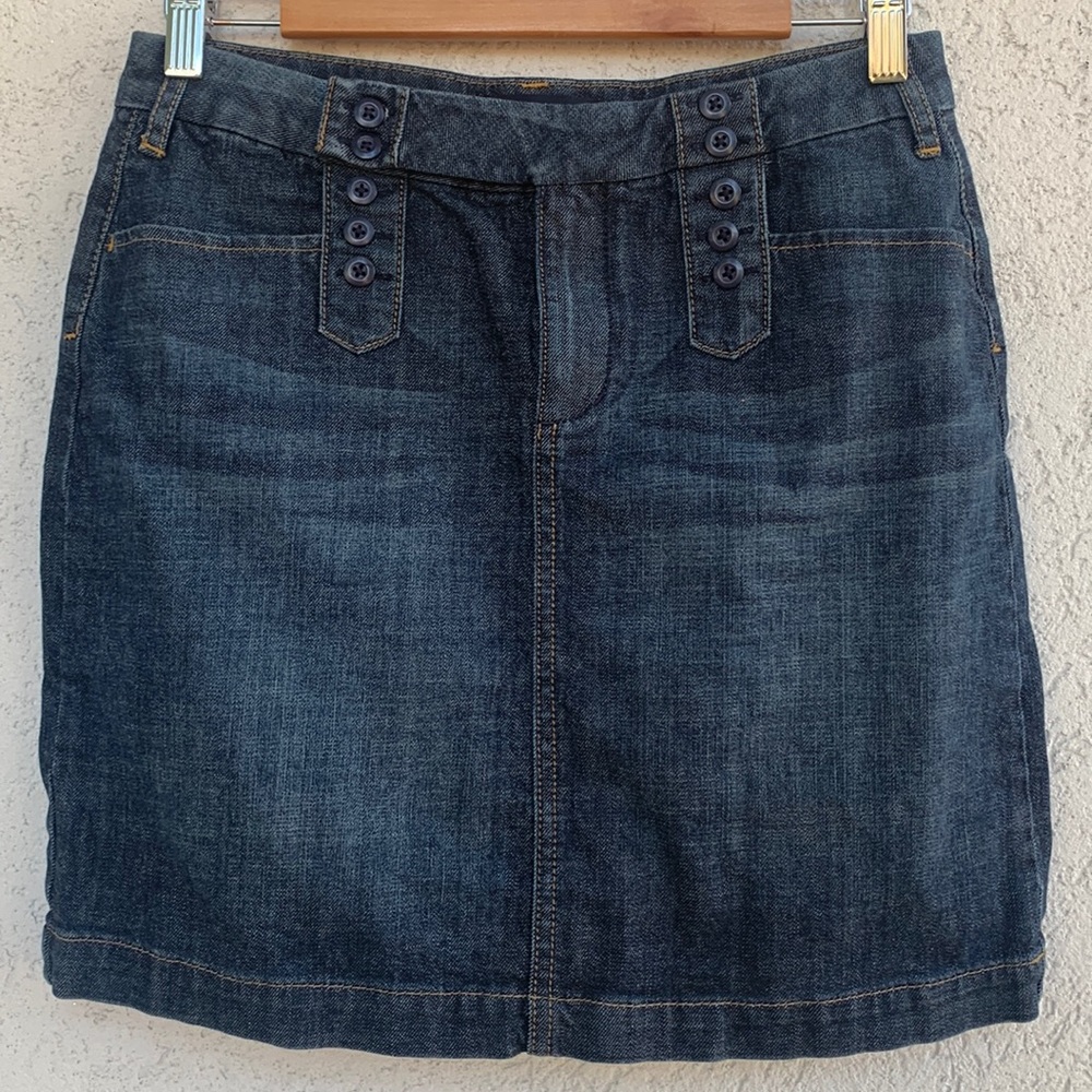 Banana Republic. Denim mini skirt with fun details. Darker wash.
